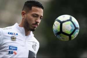 Bahia oferece R$ 5 milhões por meia do Santos, artilheiro do Paulistão