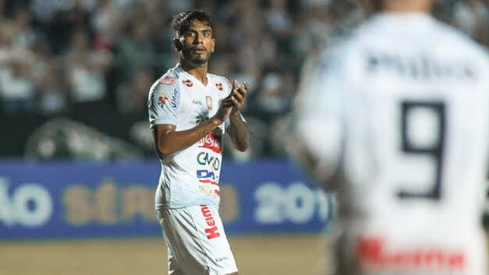 Por proximidade com nome do rival, volante da Ponte Preta troca de nome; entenda