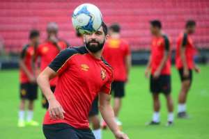 Pernambucano: Sport confirma saída de Pedro Carmona e de lateral para 2020