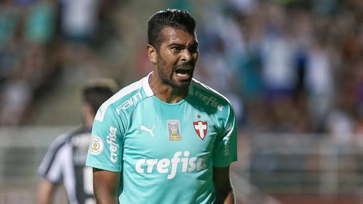 Palmeiras anuncia a venda do volante Thiago Santos ao FC Dallas, dos EUA