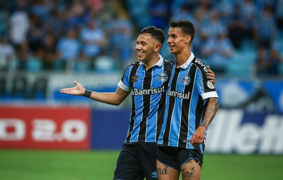 Promessas do Grêmio comemoram gols na vitória sobre o Cruzeiro
