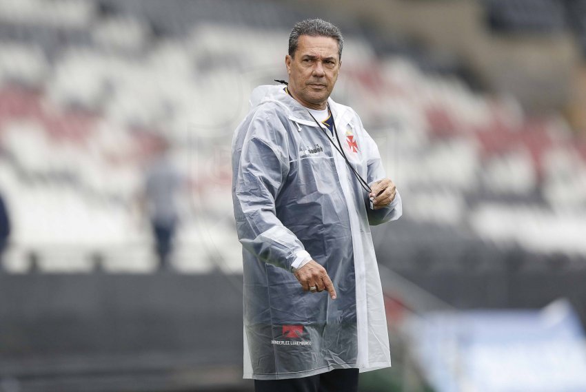 Vasco promete definir situação de Luxemburgo neste final de semana
