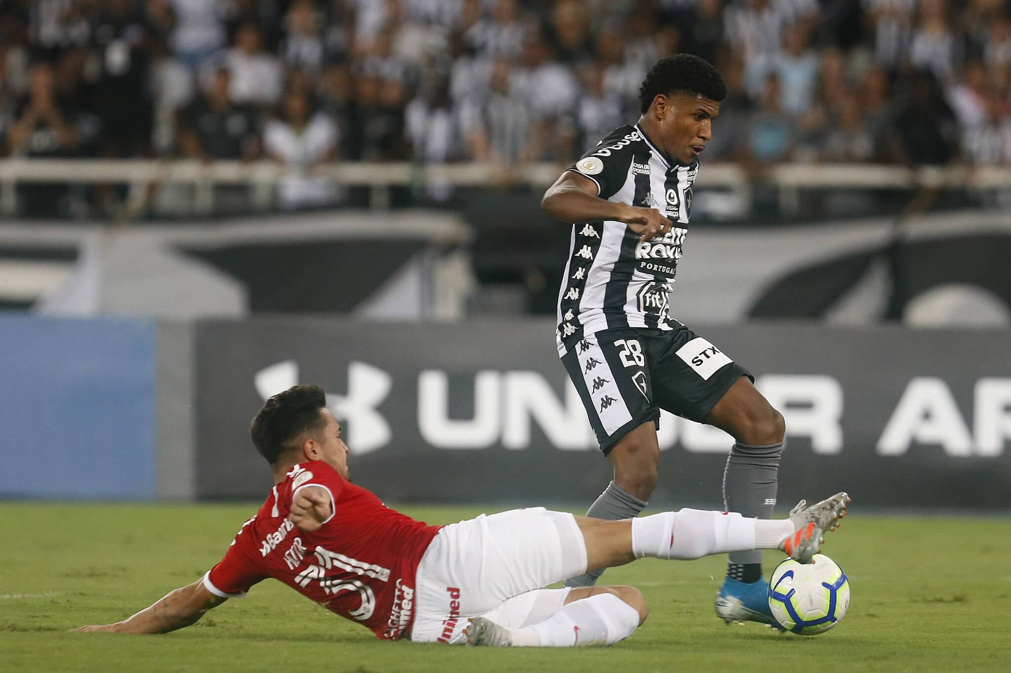 Botafogo ignora drama do Ceará e mira vaga na Sul-Americana