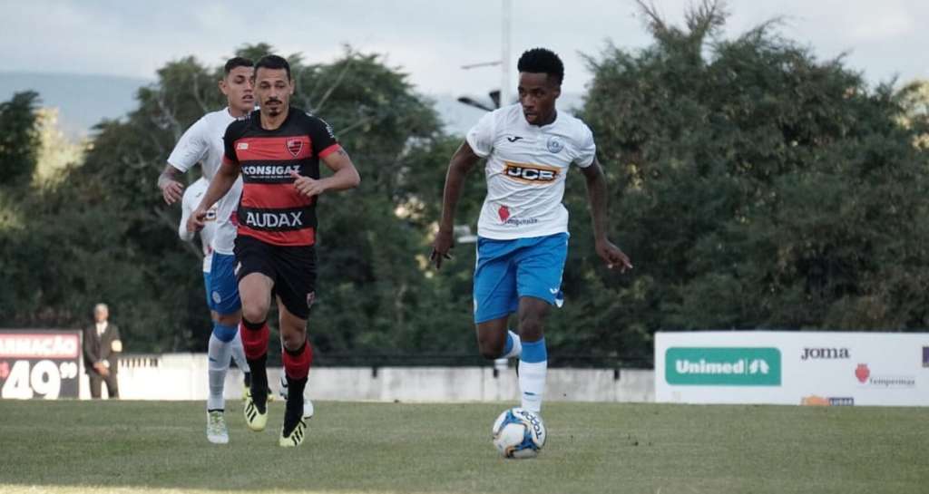 Guilherme Romão pode aparecer na Ponte Preta em 2020 (Foto: Neto Bonvino/Bento TV)