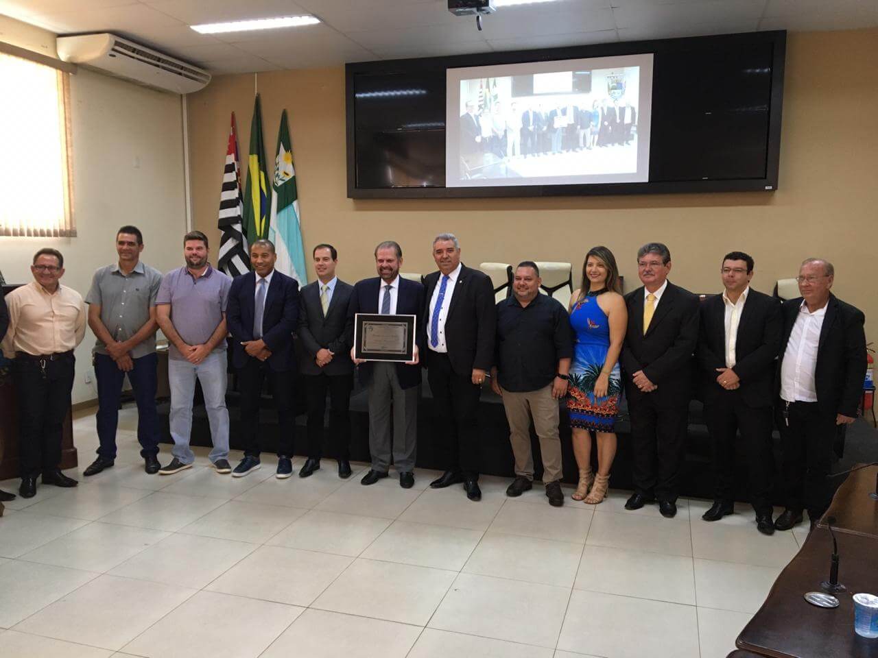 Presidente da FPF recebe Título de Cidadão Mirassolense