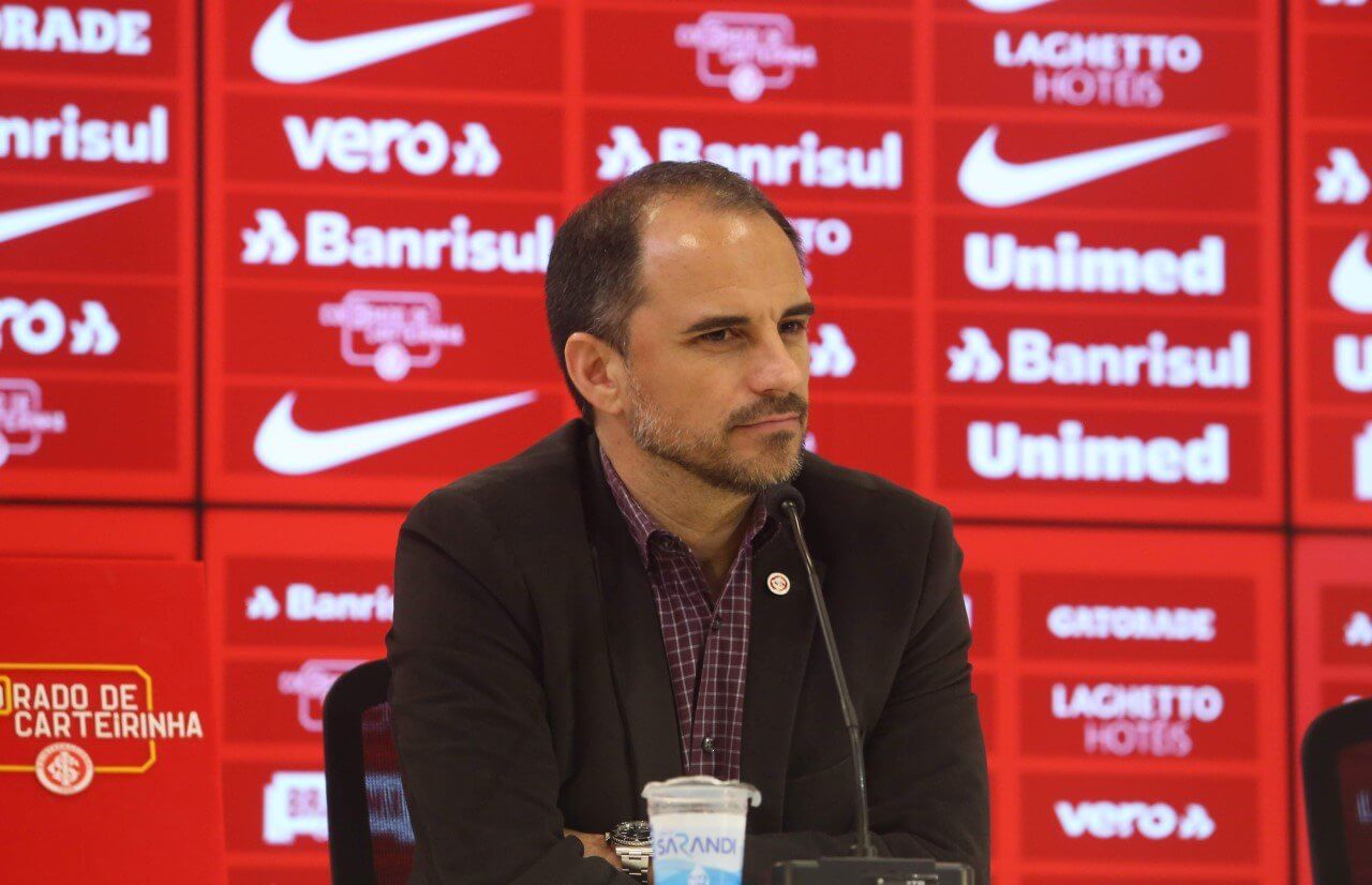 Internacional anuncia permanência de dirigente sondado pelo Palmeiras