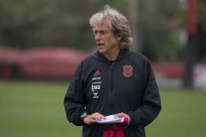 No último compromisso antes do Mundial, Flamengo encara o Santos com força total