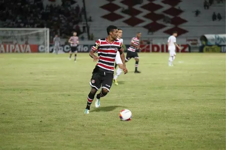 Pernambucano: Santa Cruz anuncia retorno de volante que estava no Volta Redonda