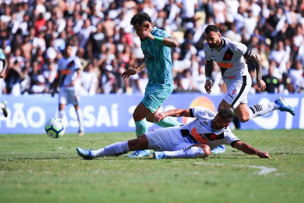 Vasco e Chape ficaram no empate por 1 a 1 (Foto: Márcio Cunha/ACF)
