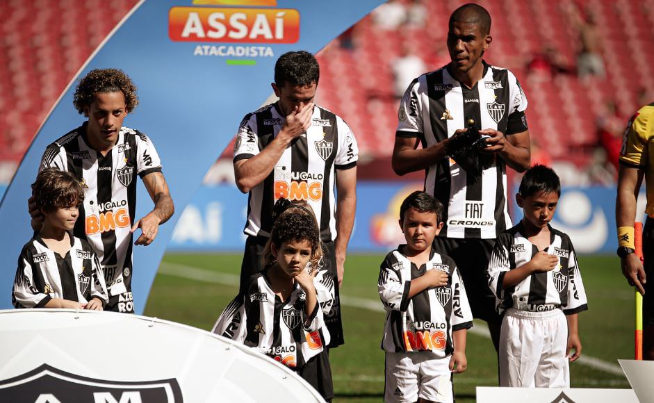 Ídolo no Atlético-MG, zagueiro despista sobre aposentadoria: “Indefinido”