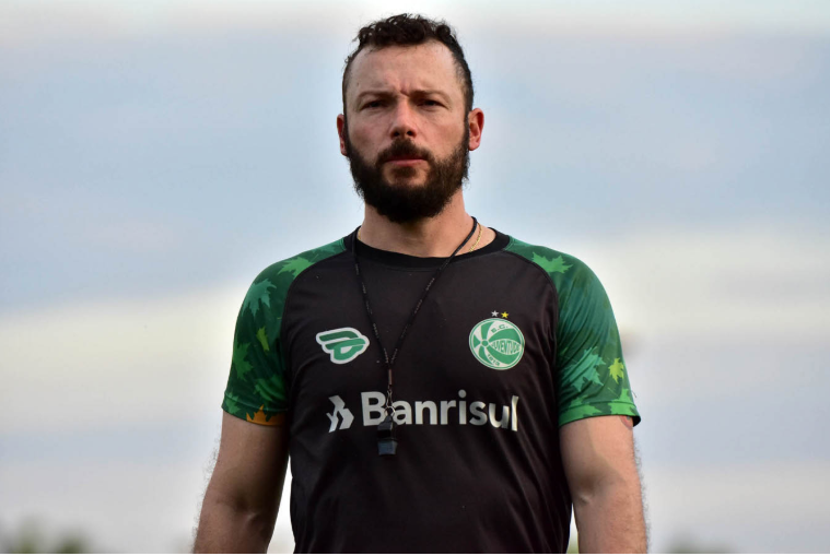 Gaúcho: Com proposta da Ásia, preparador física se despede do Juventude