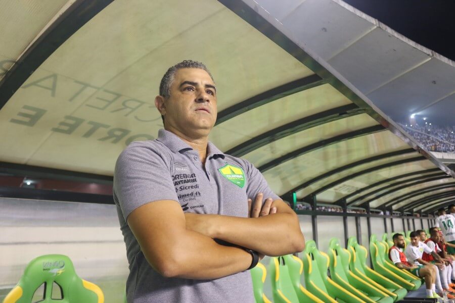 Mato-grossense: Cuiabá anuncia permanência de ex-técnico de Ponte e Guarani