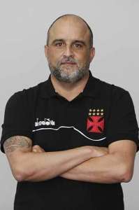 STJD pune dirigente do Vasco por incidente com Gabriel, do Flamengo