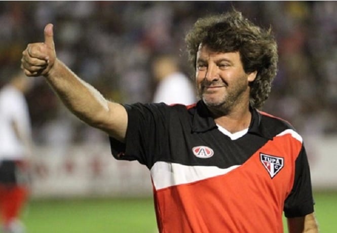 Ídolo do Corinthians assume comando técnico de time da Copa SP de 2020