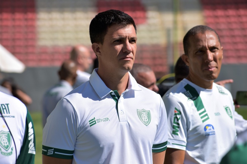 Alagoano: Após rebaixamento, CSA contrata ex-técnico de Flamengo, Goiás e Guarani