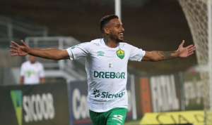 Paulistão: Empresário revela interesse do Guarani em ex-atacante do Cuiabá