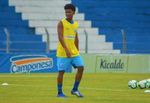 CSA não exerce direito de compra e lateral-direito retorna ao Santa Cruz