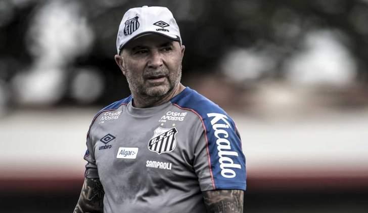 Santos confirma saída de treinador argentino: “Pediu demissão”