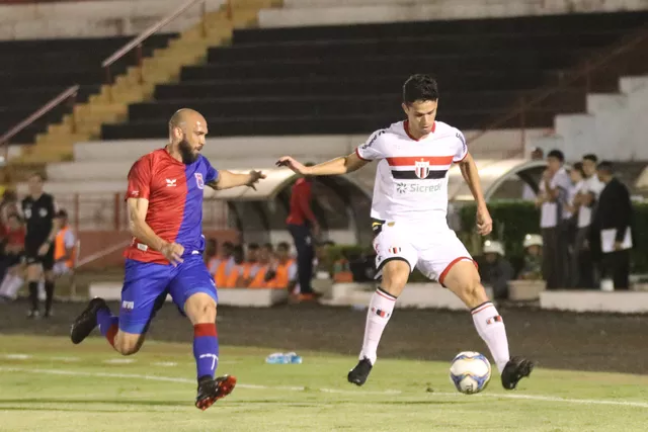 Ferroviária confirma rumor e contrata atacante de rival do Paulistão