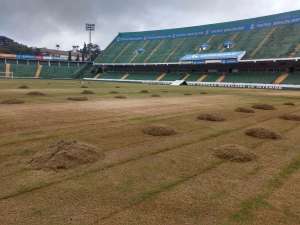 Paulistão: Com elenco de férias, Guarani inicia reforma no gramado do Brinco de Ouro