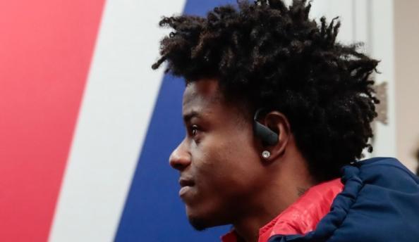 Reforço na área. (Foto: Reprodução / Twitter CSKA)