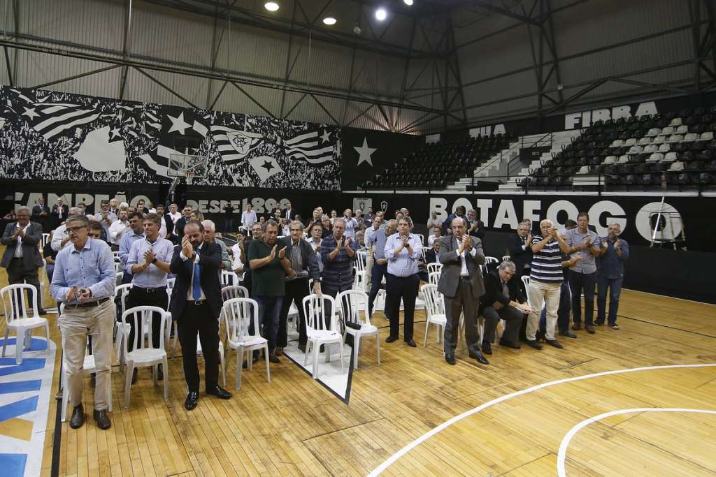 Conselho do Botafogo aprova migração do futebol para o modelo de clube-empresa