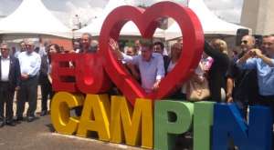 Campanha 'Eu Amo Campinas' reúne autoridades e políticos na Torre do Castelo