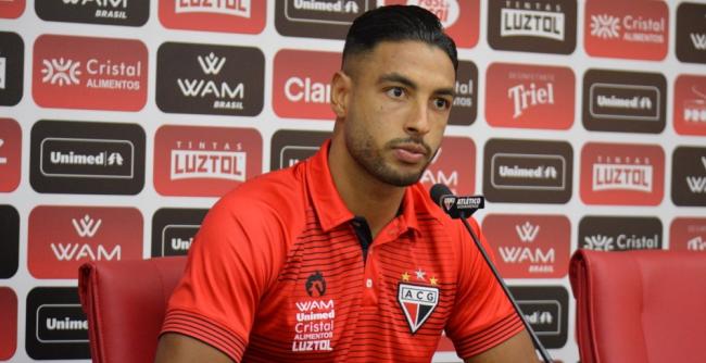 Lateral e volante não entram em acordo e deixam clube que subiu para o Brasileirão