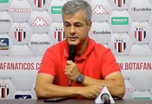 Paulistão: Diretor do Botafogo-SP explica o motivo da demora em anunciar reforços