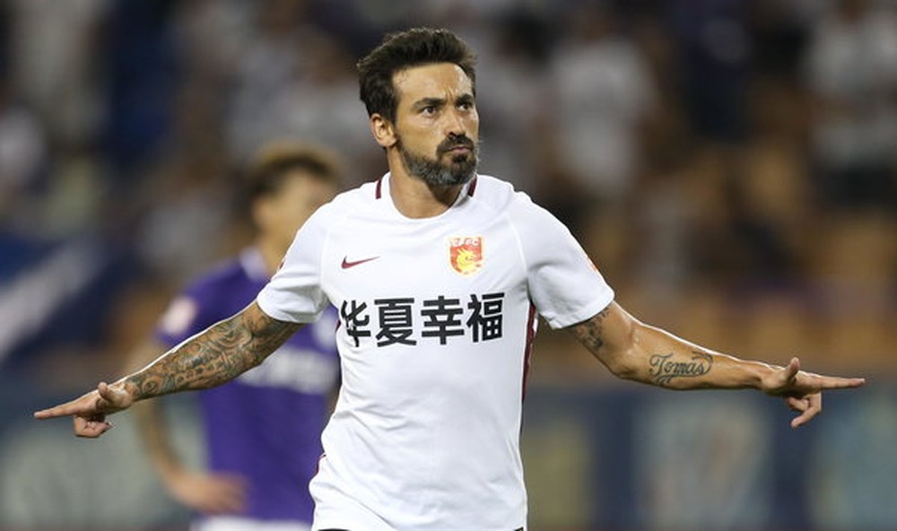 Ex-Napoli e PSG, argentino Lavezzi anuncia aposentadoria: ‘Fui muito feliz’