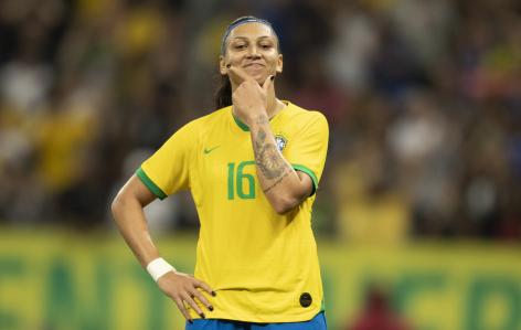 Seleção feminina sobe duas posições e alcança o nono lugar no ranking da Fifa