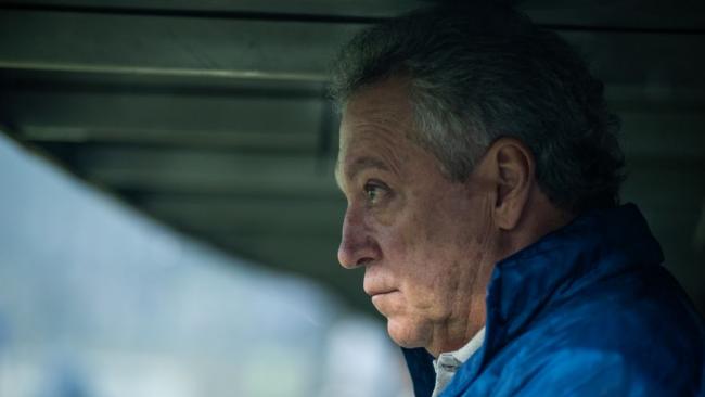 Em busca de novo comandante, ex-Flamengo surge como prioridade no Vasco