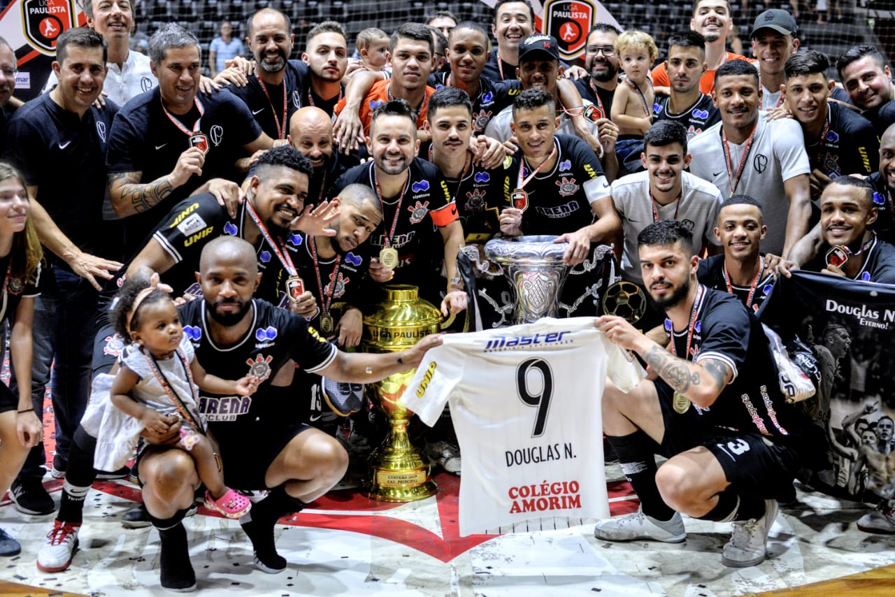 LIGA PAULISTA DE FUTSAL: Corinthians leva título após confusão e abandono do Magnus