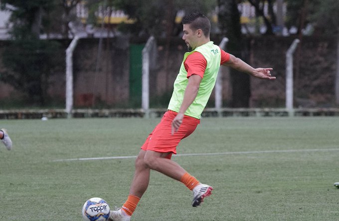 Paulistão: Guarani luta por renovação contratual de Diego Giaretta para 2020