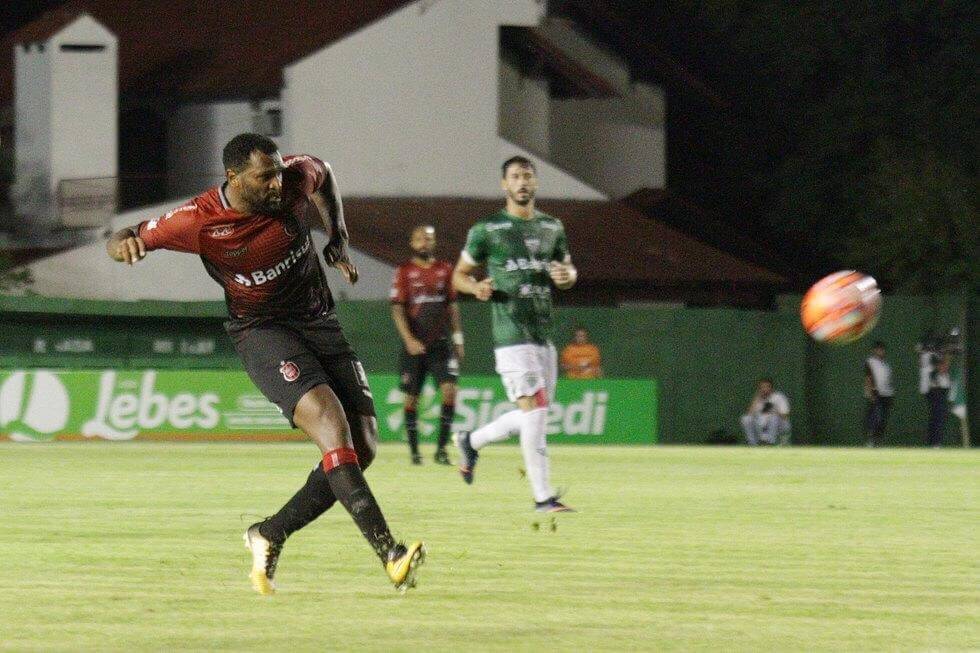 Catarinense: Ex-atacante de ABC e CSA acerta com o Criciúma