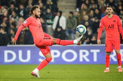 Neymar diz ter ‘envolvimento máximo’ com PSG e mira título da Liga dos Campeões