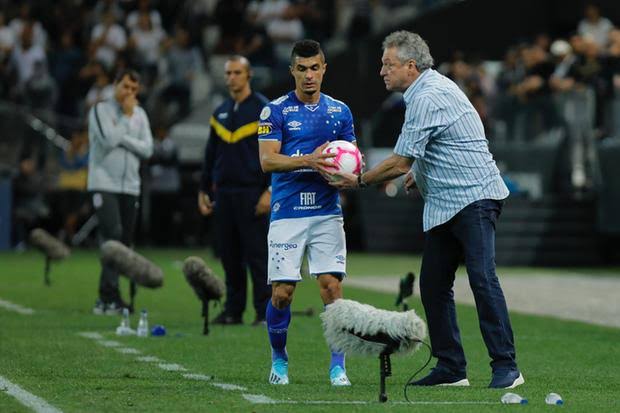 Time do Brasileirão anuncia contratação de Abel Braga para 2020