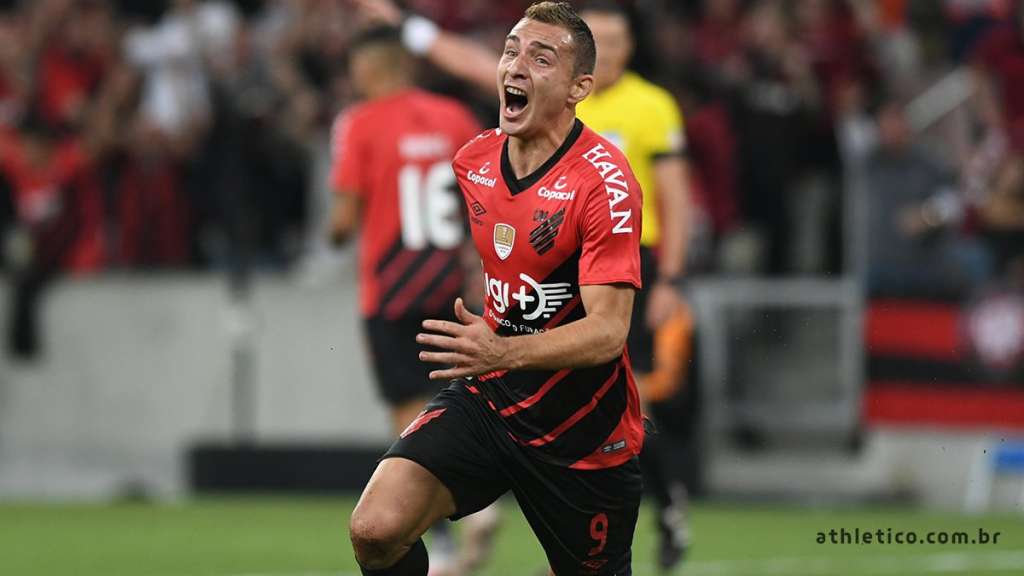 O Furacão venceu o jogo de ida por 1 a 0