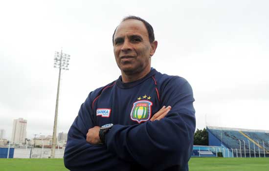 Adãozinho fala sobre a preparação do São Caetano