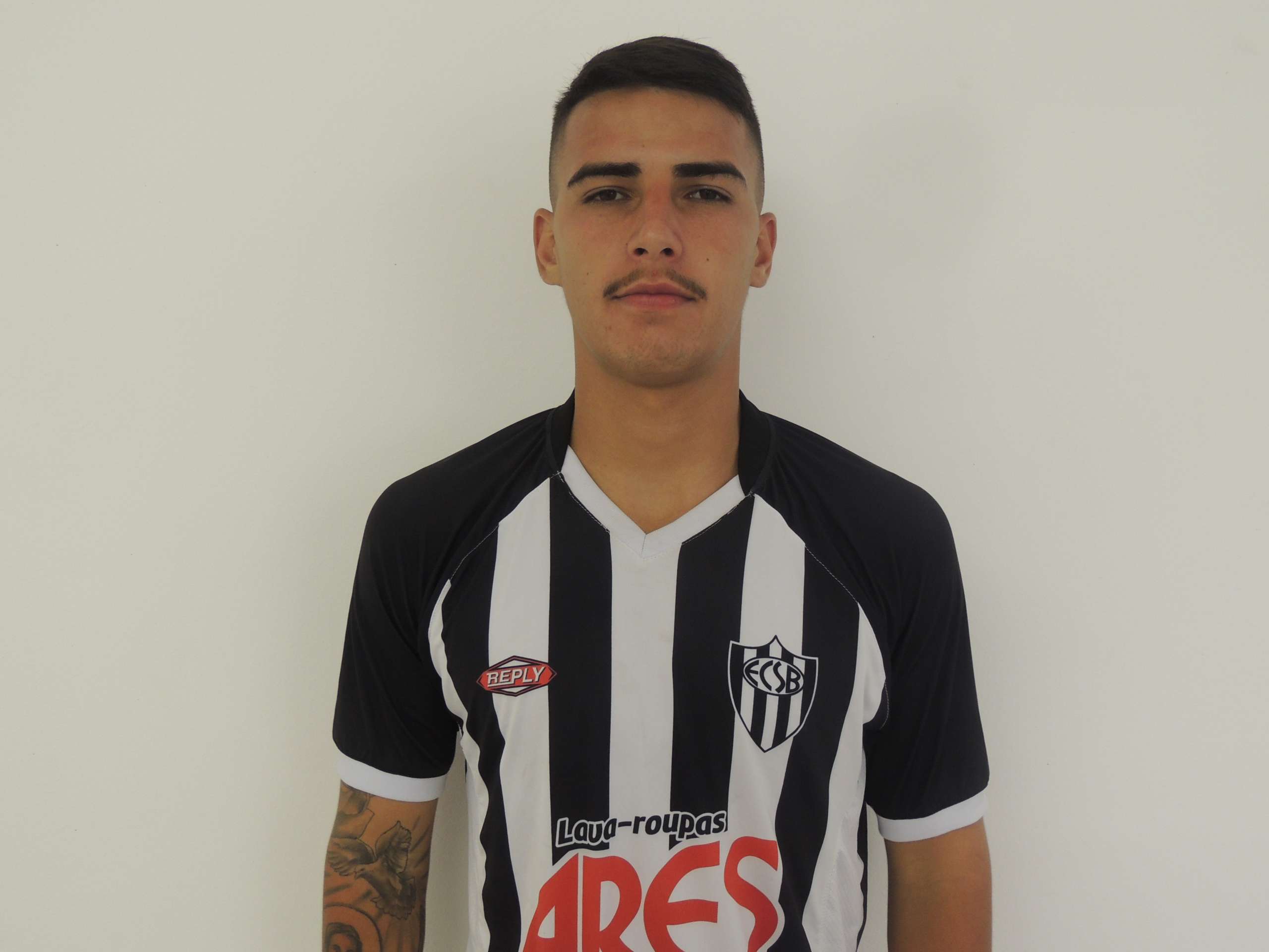 Paulista A3: EC São Bernardo acerta com meia revelado em arquirrival