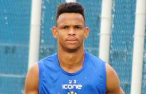 Paulista A2: Ídolo do Atibaia, atacante ex-Braga reforça o São Caetano