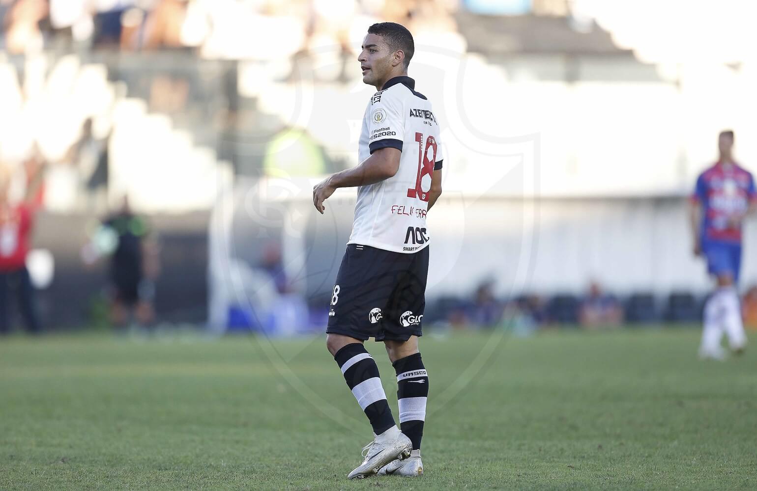 Paulistão: Ponte Preta sonda volante do Inter e meia do Vasco