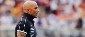 Peres critica saída de Sampaoli: 'Ele sempre sai dos clubes com um final infeliz'