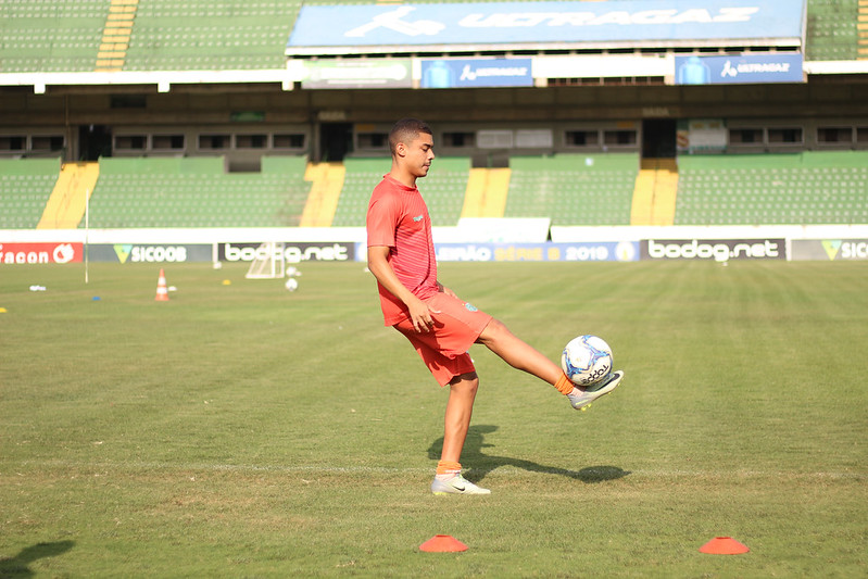 Paulistão: Por falta de condições técnicas, Guarani rescinde com meia-atacante
