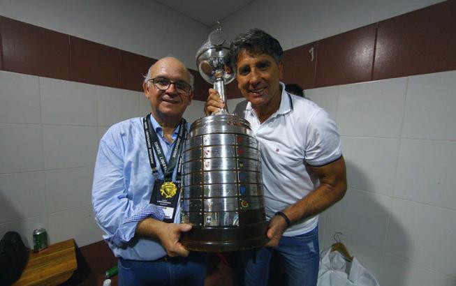 Apos renovação, Renato diz que Grêmio será forte em 2020: ‘Busca por títulos’