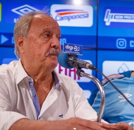 Presidente de time rebaixado no Brasileirão assina carta de renúncia