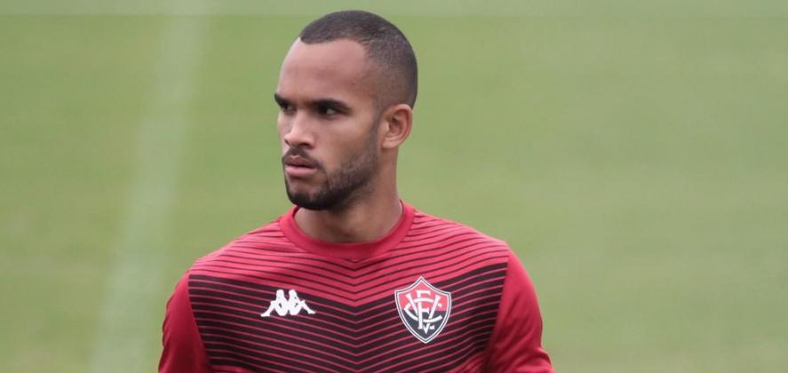 Baianão: Vitória fecha compra de zagueiro, mas perde meia Felipe Gedoz
