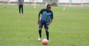 Paulista A2: Novo lateral-direito do Taubaté projeta: 'Vai ser bastante forte'