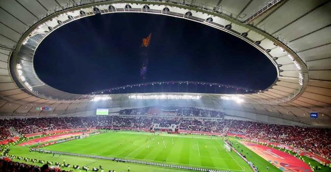 Belíssimo estádio em Doha, no Catar