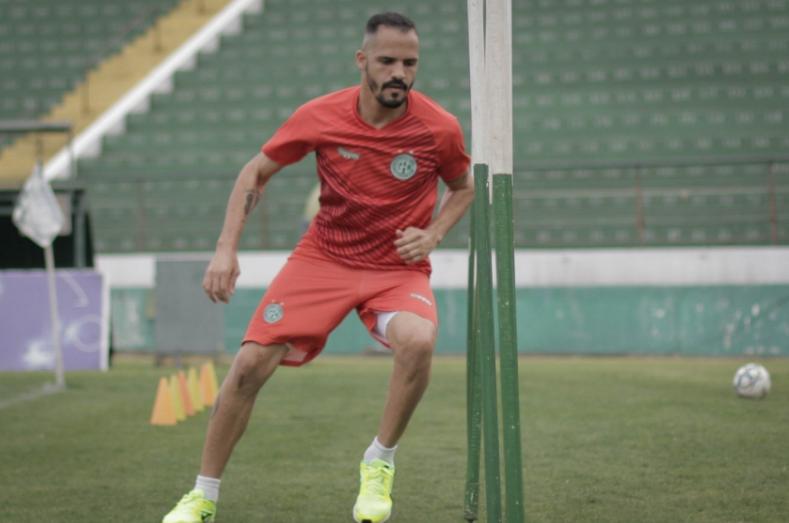 Catarinense: Chapecoense avança e acerta com Anselmo Ramon, ex-Vitória